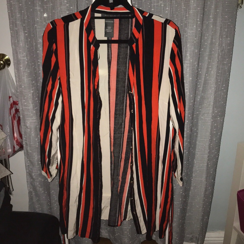Nice dress , great condition.